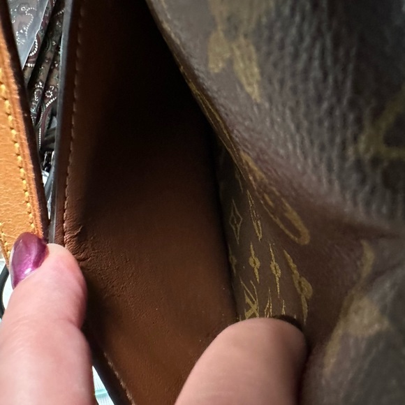 Authentic LOUIS VUITTON Monogram Saint Cloud MM Shoulder Bag Stunning Condition - Picture 11 of 16